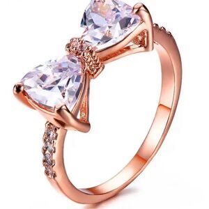 Beautiful Bow Diamond Knot Cubic Zirconia Rings in White New in Gift Box